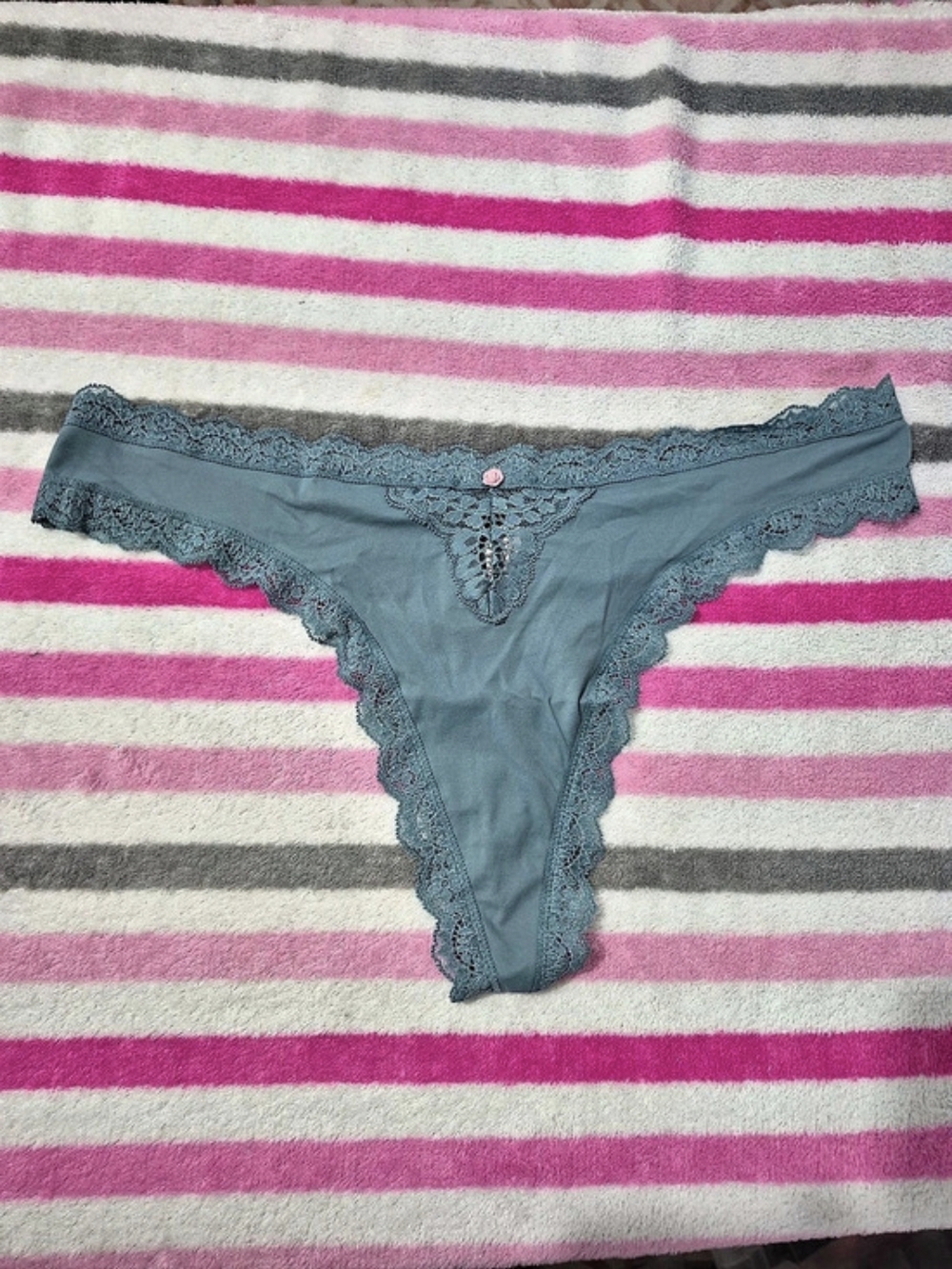 Victoria's Secret Dream Angels Thong Panty in Blue